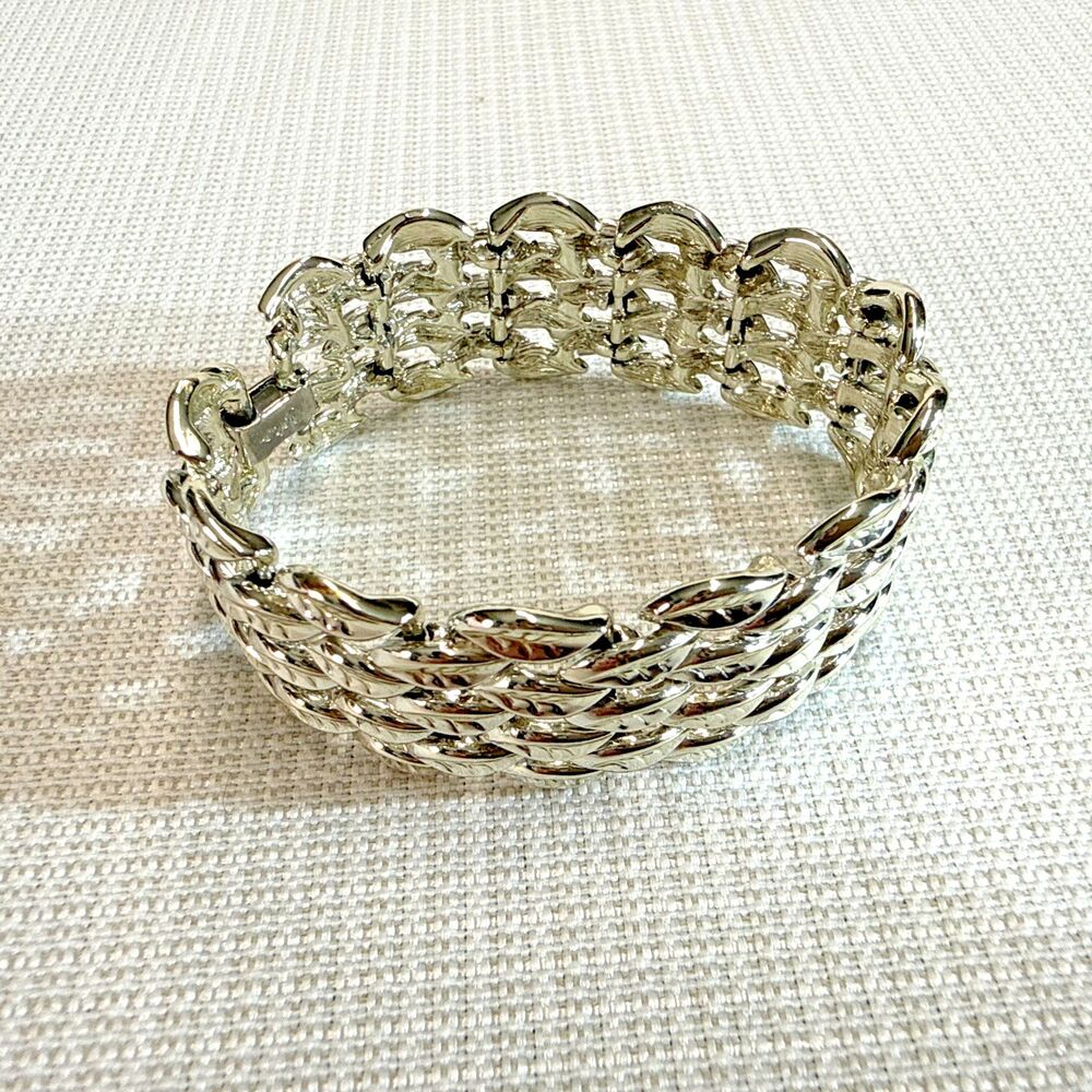 Vintage Coro Silver Tone Wide Leaf Panel Link Bracelet 7.25" MCM Signed